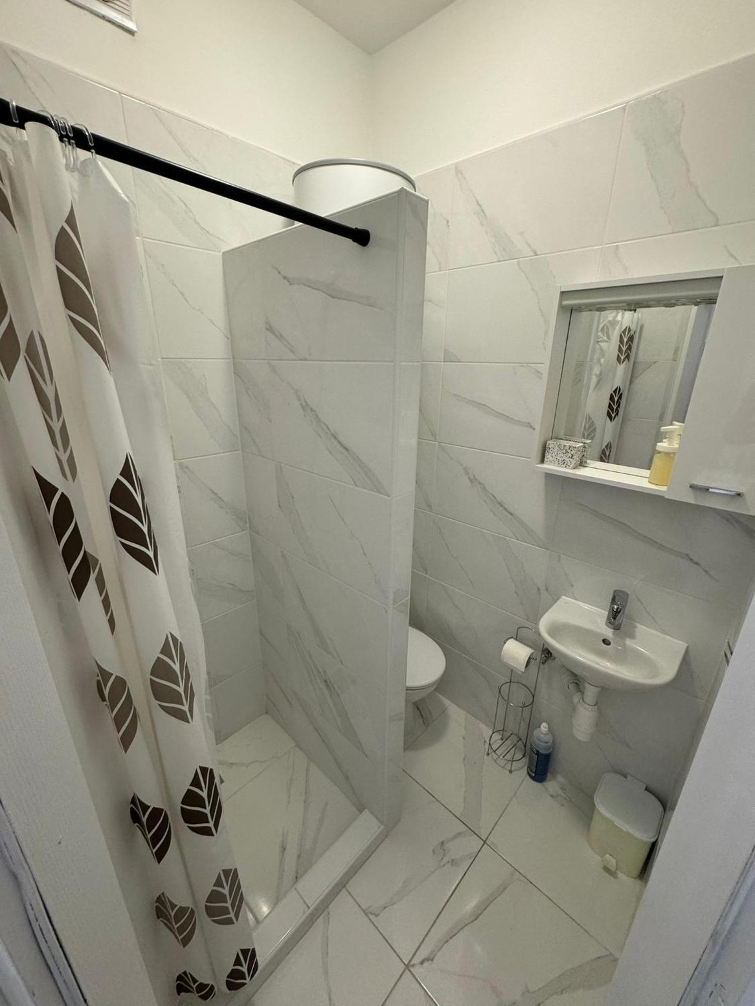 Marina Apartmani Tisno Murter Bagian luar foto